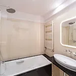 Beachfront Haga With Free Parking By Renters سوبوت