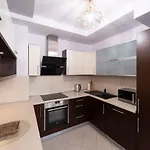 Beachfront Haga With Free Parking By Renters سوبوت