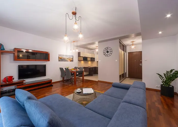 Beachfront Haga With Free Parking By Renters Apartment *