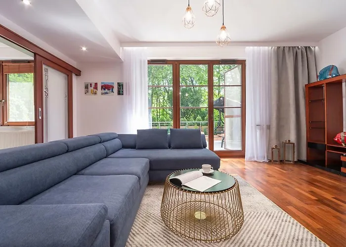 Beachfront Haga With Free Parking By Renters Apartment *